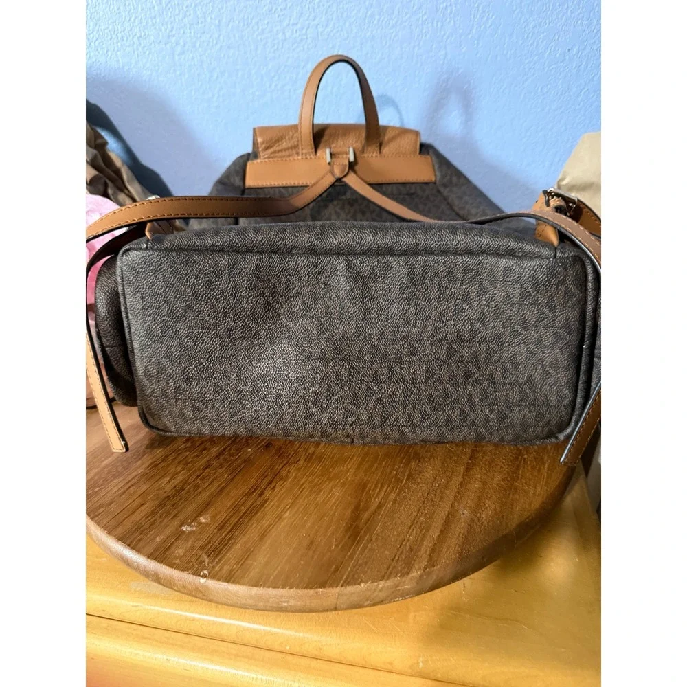 Michael Kors Abbey Cargo Backpack Womens Large Brown NWOTMonogram Leather Trim